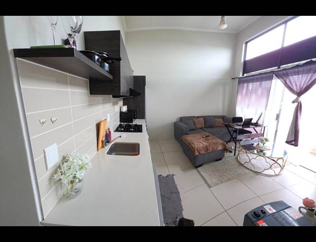 1 BEDROOM APARTMENT FOR SALE IN FOURWAYS